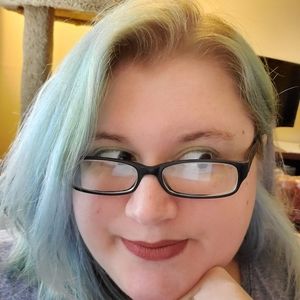 Meet your Posher, Stacy